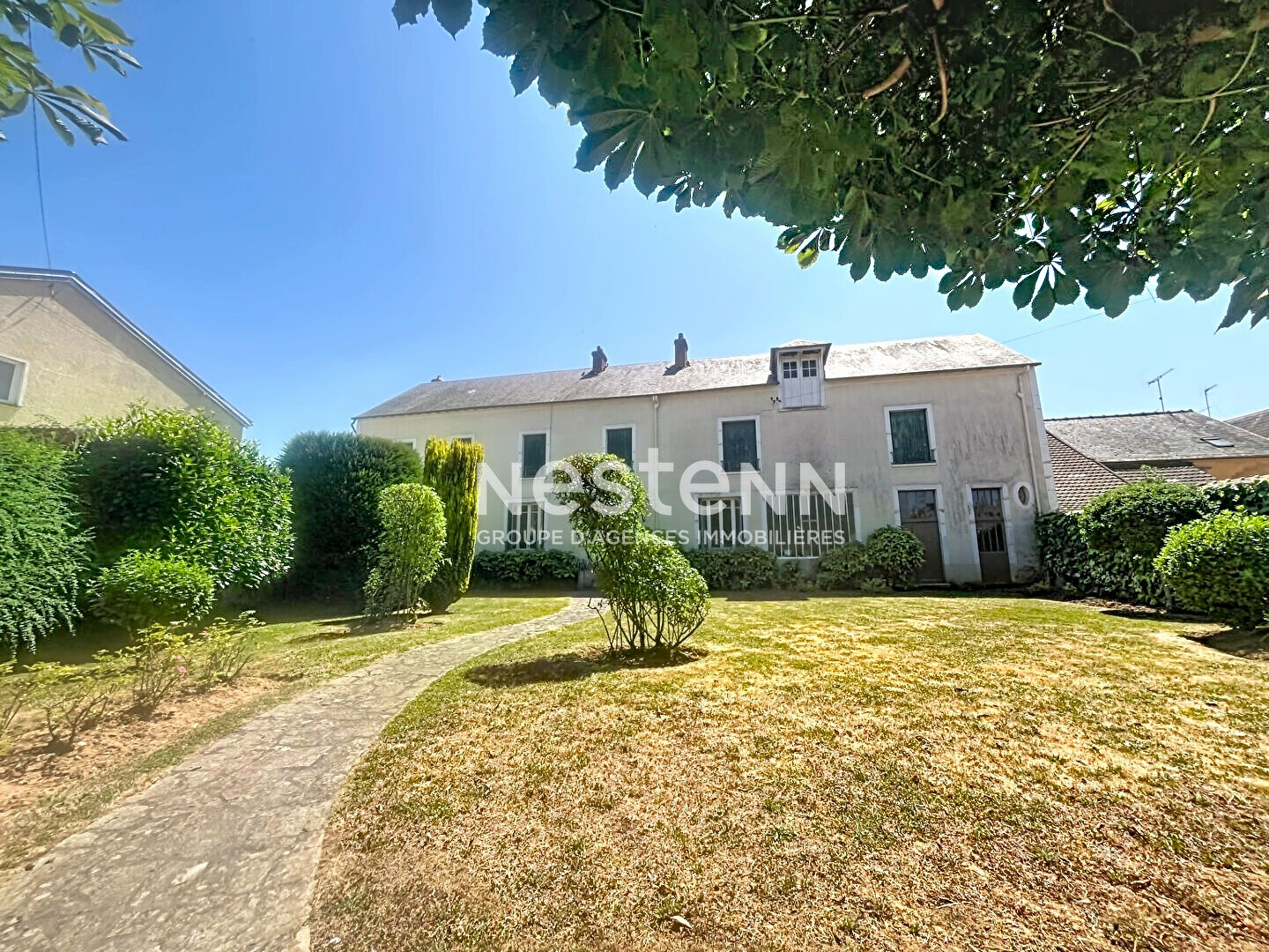 Maison 6 pièces 209 m² · à Pussay · 209 m² · 199 900 €