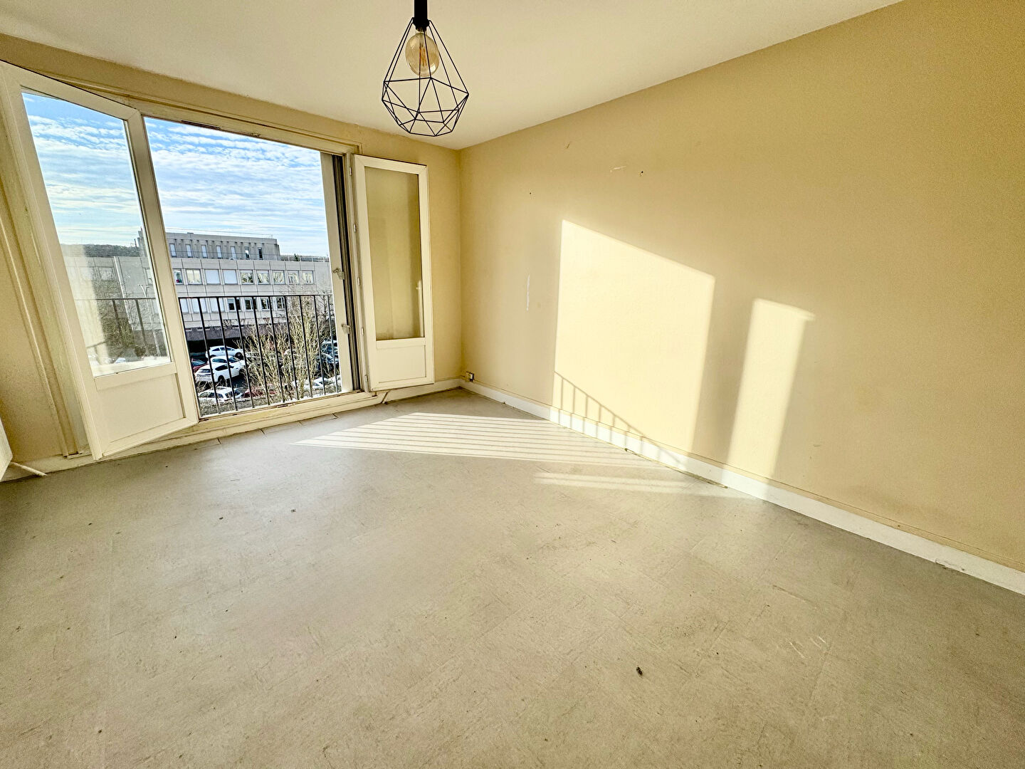 Appartement 3 pièces à Etampes, quartier Saint-Martin