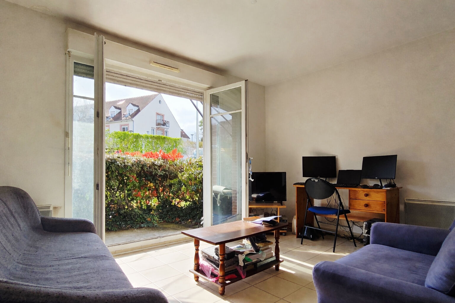 Appartement vendu loué 610 € HC avec place de stationnement à Étampes - Idéal Investissement !
