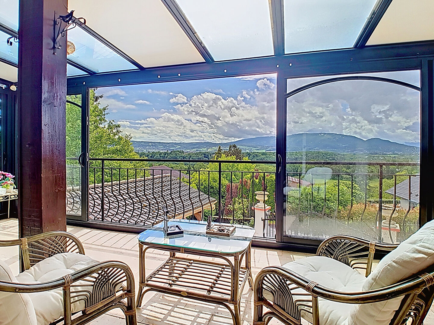 BONNE  Maison familiale - 5 chambres - Terrain de 1250m² Au Calme avec Vue panoramique