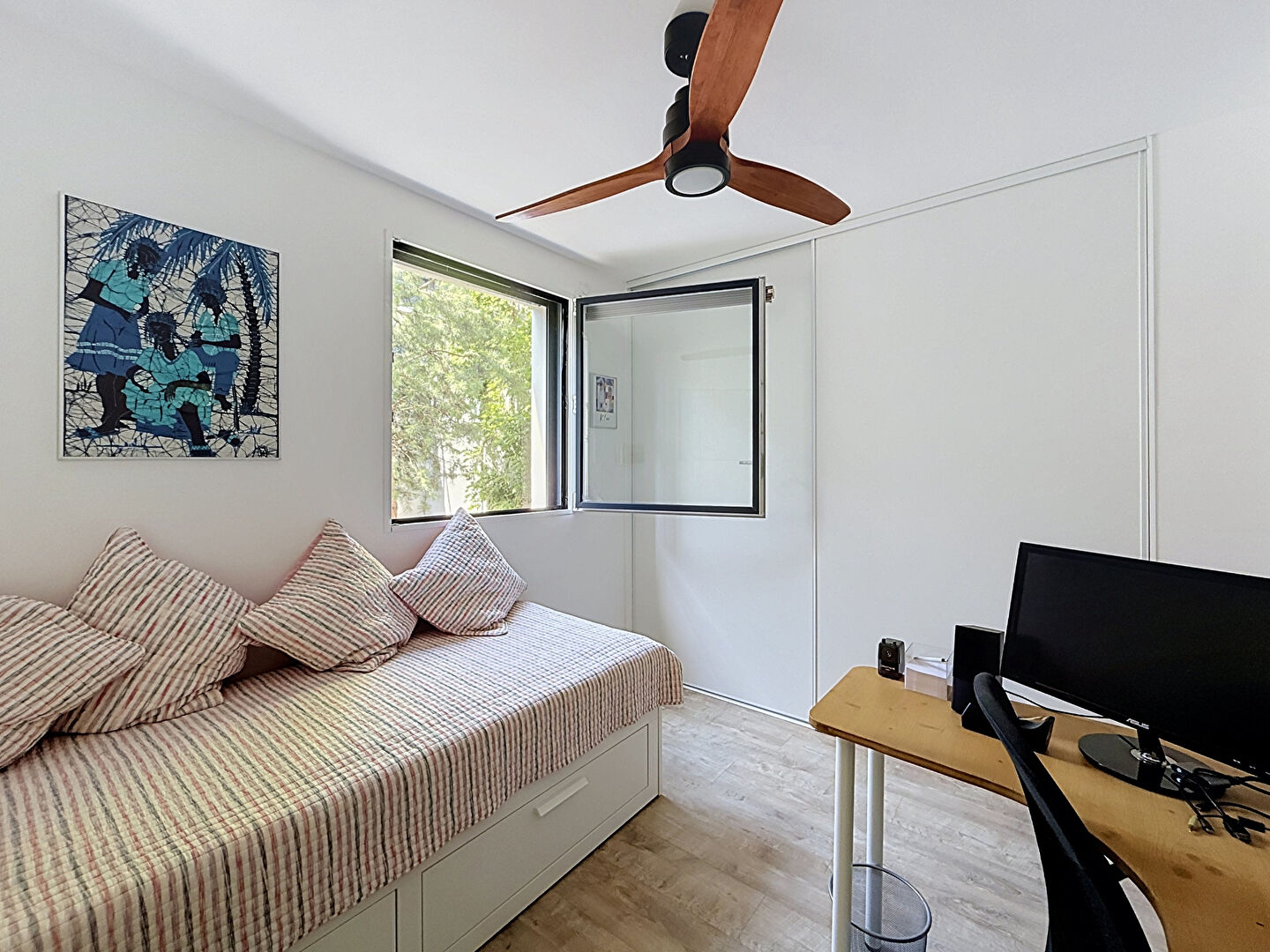 Évian-les-Bains - T3 de 76 m² en rez-de-jardin avec terrasse, jardin et garage