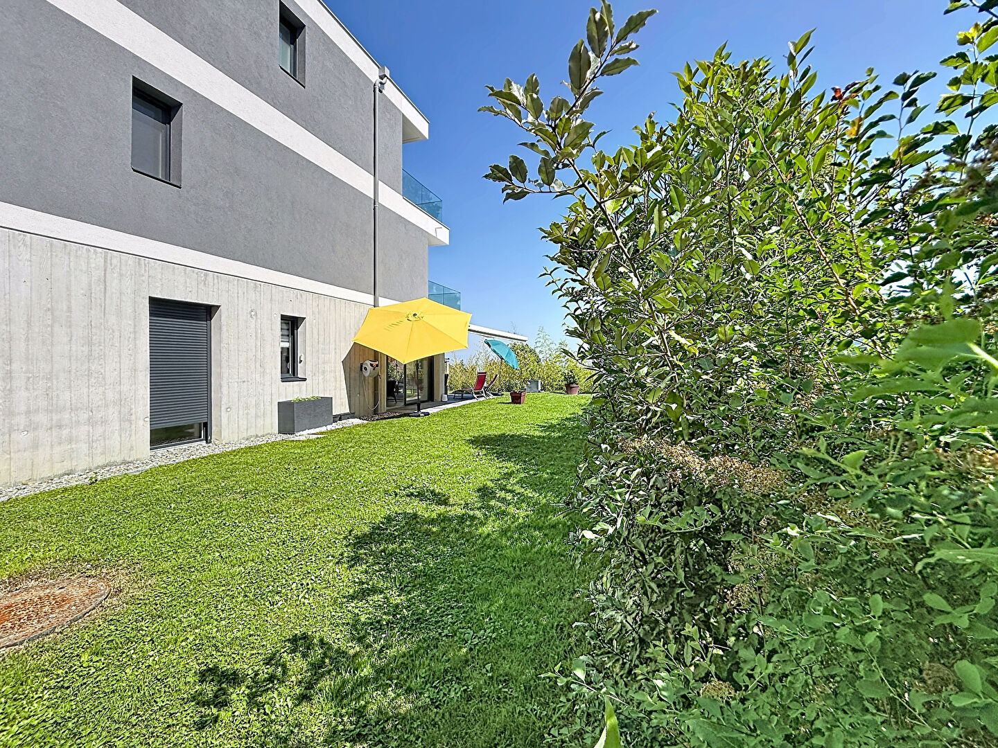 Évian-les-Bains - T3 de 76 m² en rez-de-jardin avec terrasse, jardin et garage