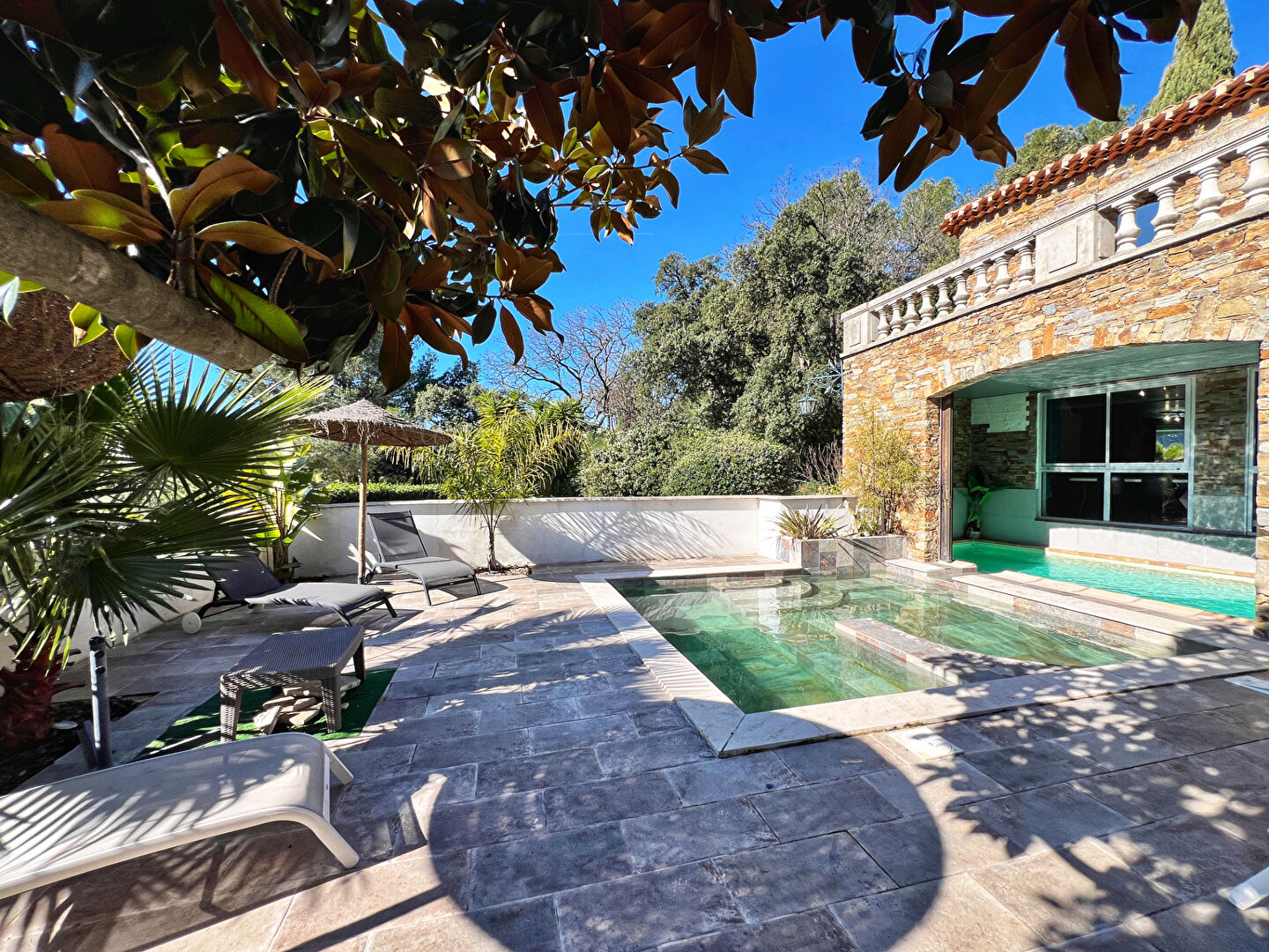Maison Hyeres 11 pièce(s) 280 m² - Splendide propriété en pierres de Bormes