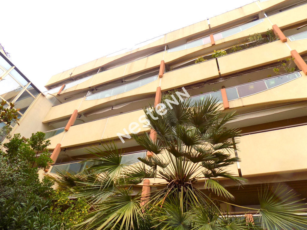 Cannes Studio  coin nuit avec terrasse bas Petit Juas