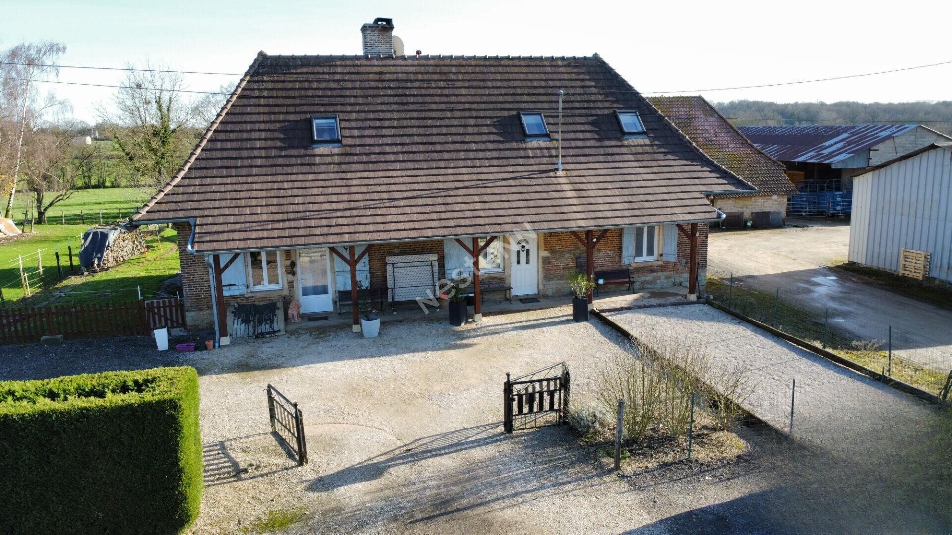Maison 4 pièces 162 m² · à Montret · 162 m² · 195 000 €
