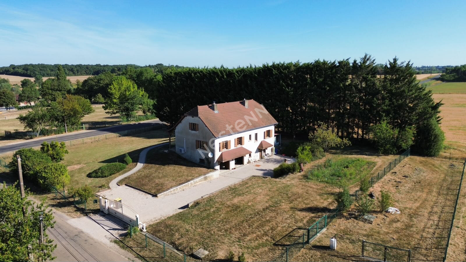 Maison 4 pièces 115 m² · à La Chapelle Naude · 115 m² · 180 000 €