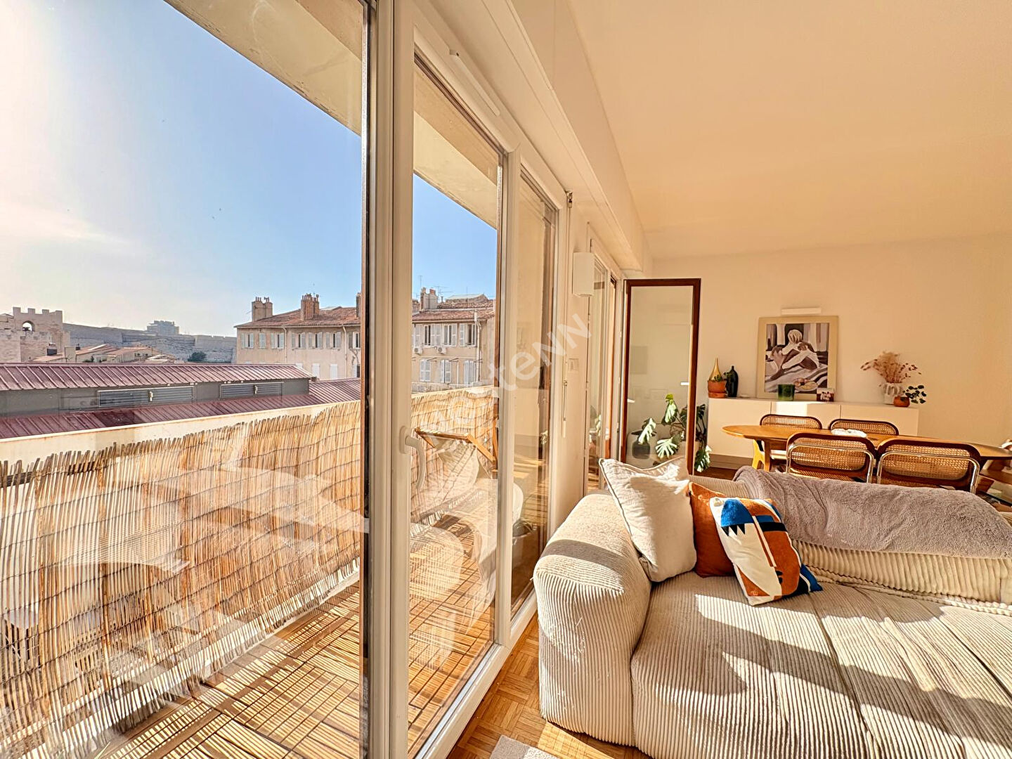 Appartement Marseille  7ème Saint Victor  3 pièce(s) 84 m² Cave Balcon