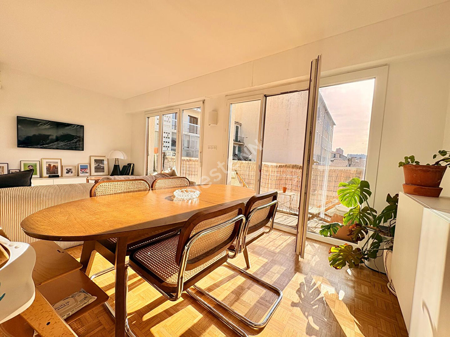 Appartement Marseille  7ème Saint Victor  3 pièce(s) 84 m² Cave Balcon