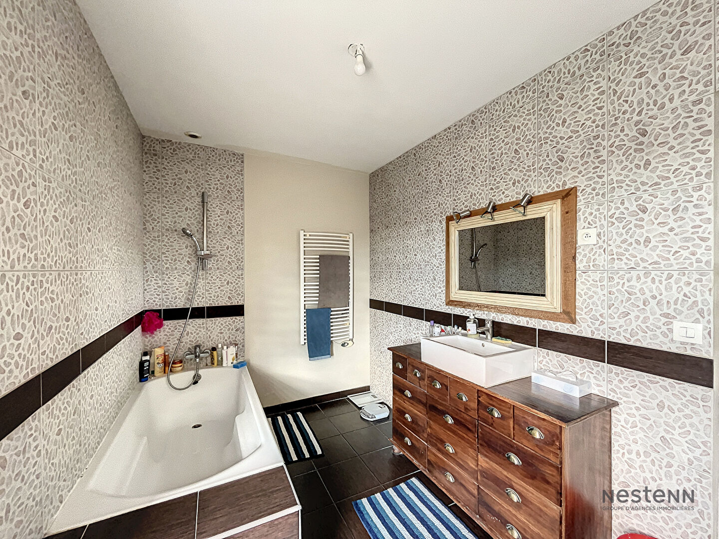 Maison Meximieux 6 pieces, 152m2 habitable, sur la commune de Bourg ...