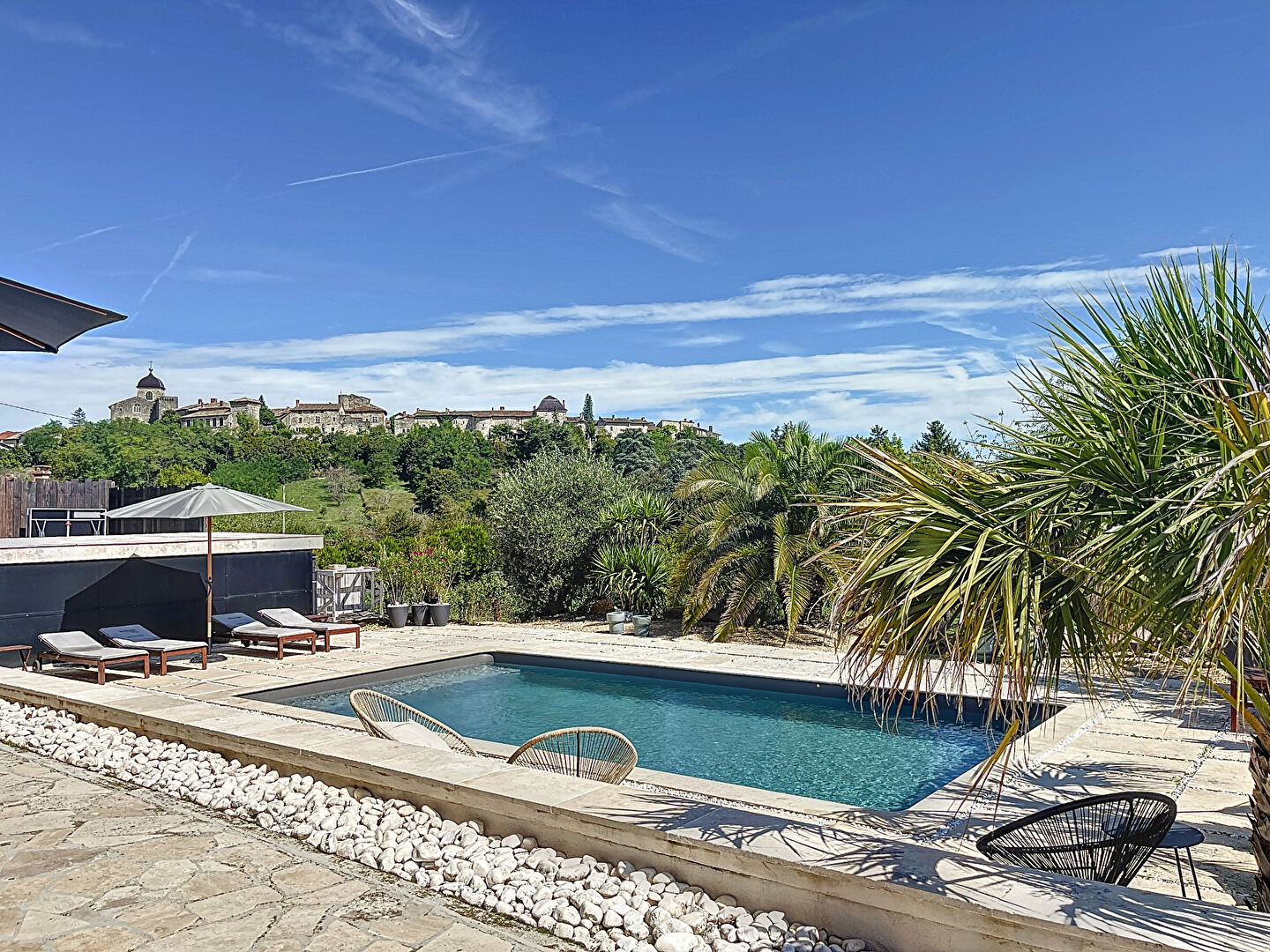 Maison 6 pièces 398,10 m2 Pérouges