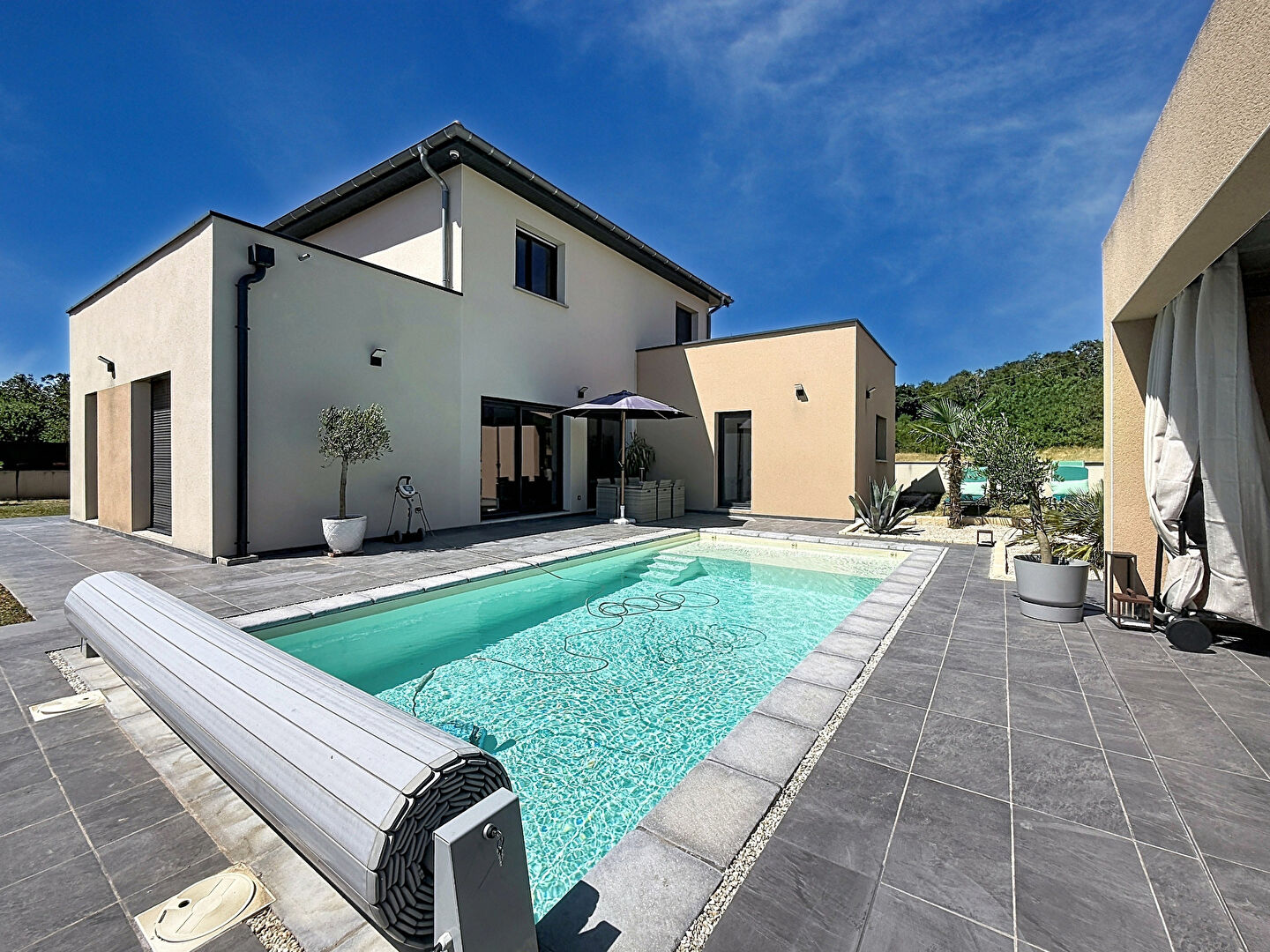 Maison 5 pièces 145 m² · à Meximieux · 145 m² · 595 000 €