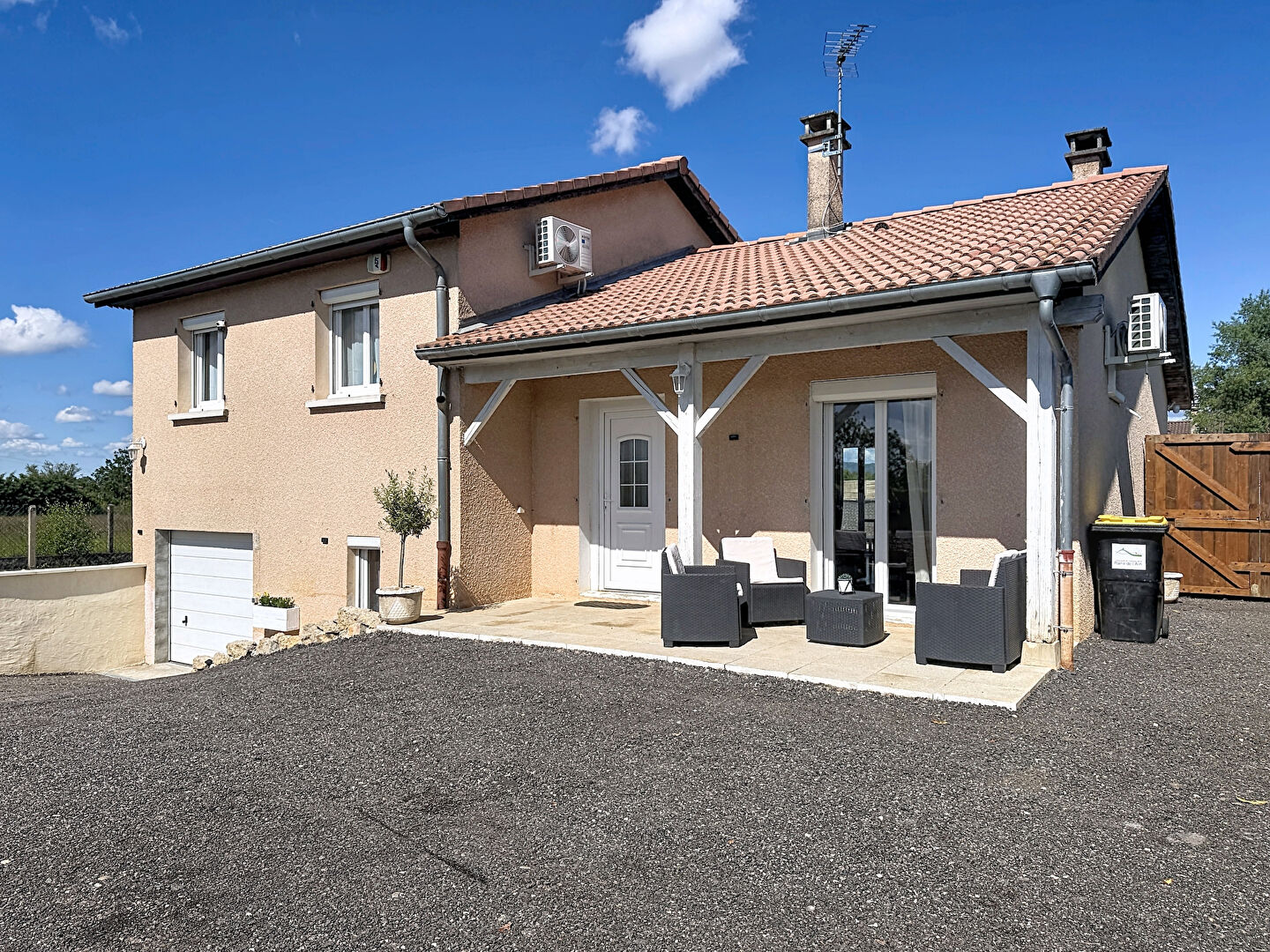 Maison 4 pièces 90 m² · à Blyes · 90 m² · 329 000 €