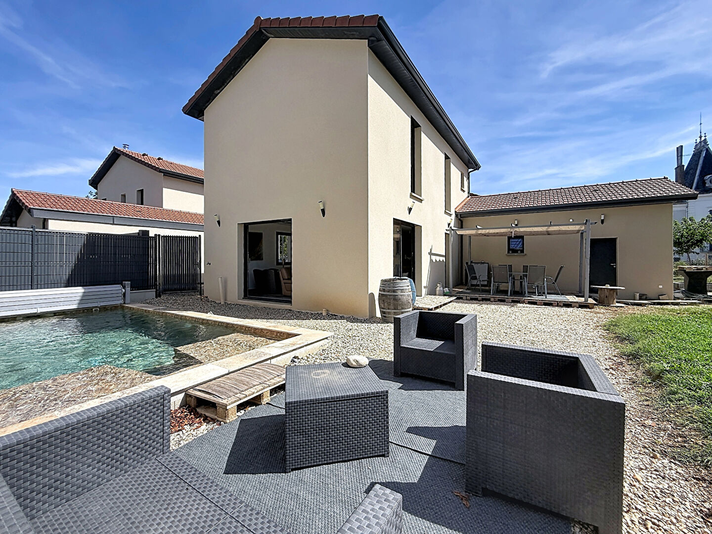 Maison 4 pièces 101 m² · à Beligneux · 101 m² · 398 000 €