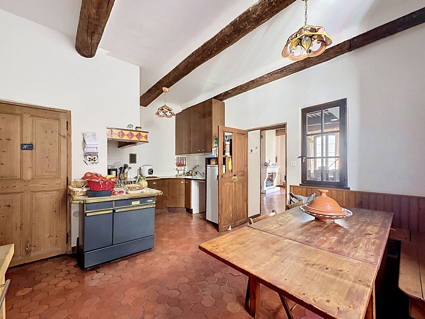 Maison 5 pièces 190 m² · à Eyguieres · 190 m² · 265 000 €