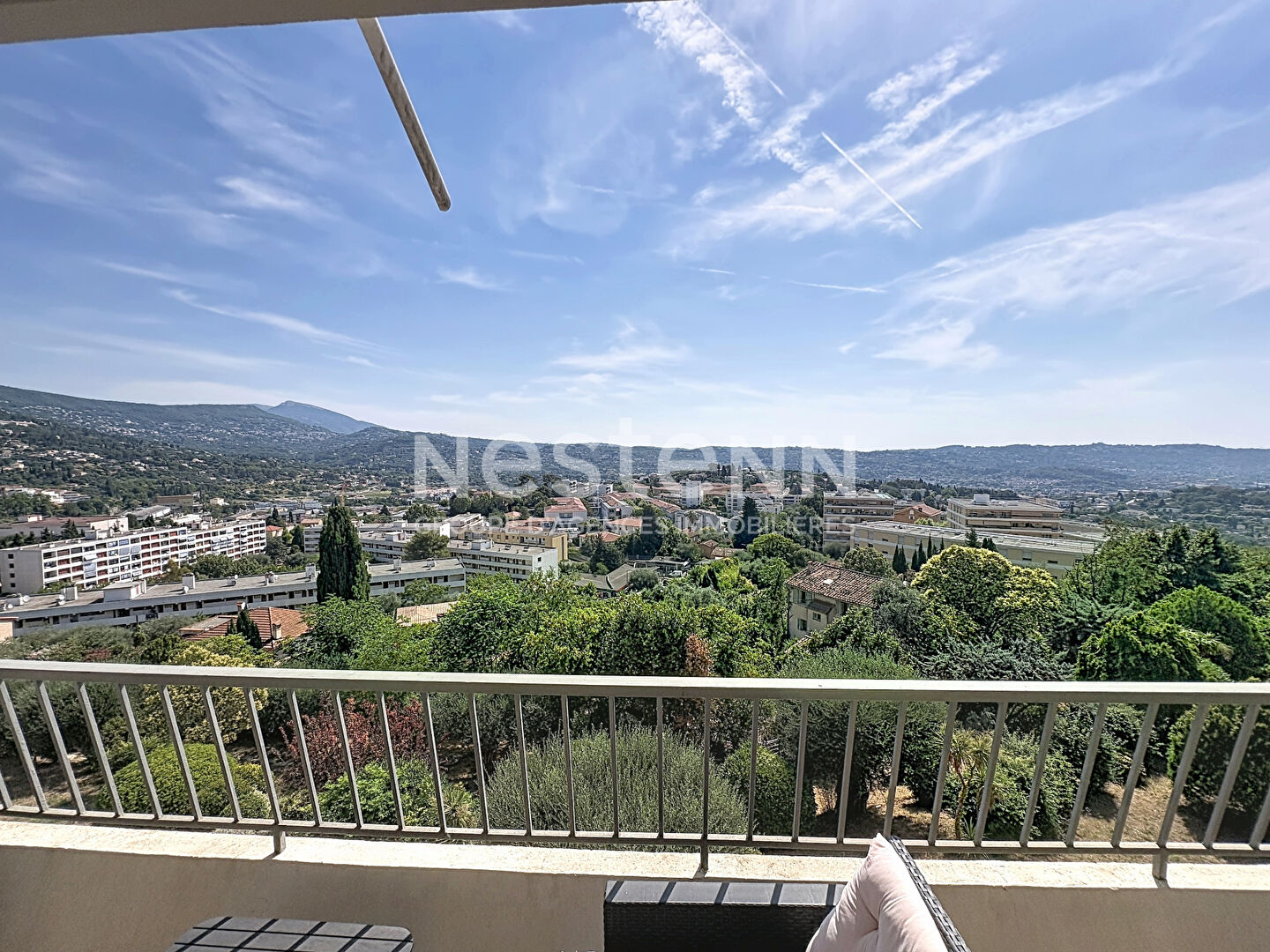 Exceptionnel appartement 4 pièces dernier étage avec vue panoramique à Grasse - Saint Claude