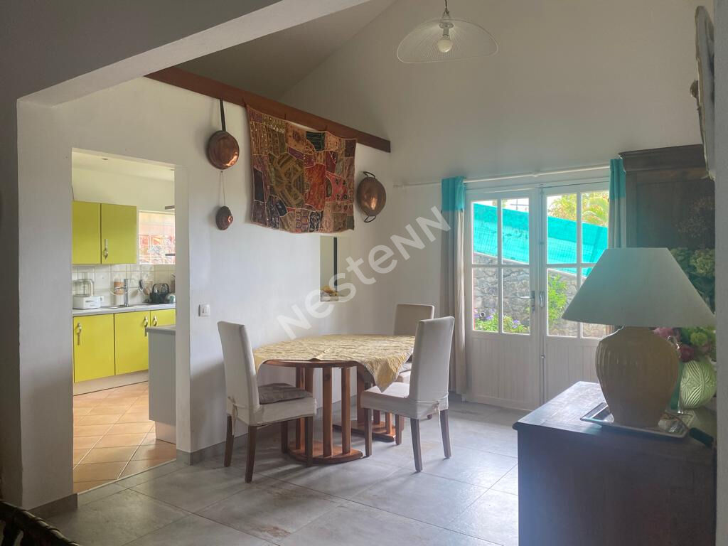 A VENDRE A LA MONTAGNE 97417 VILLA DE TYPE 5 6 a-vendre-a-la-montagne-97417-villa-de-type-5-6
