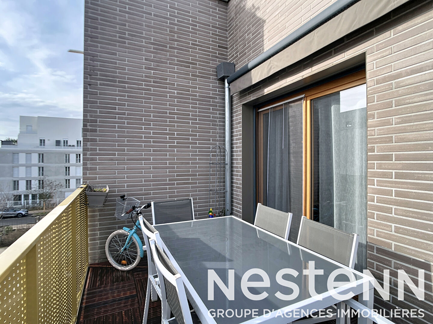 SATHONAY CAMP - APPARTEMENT T3 -  3 EME ETAGE - BALCON - CAVE - PARKING