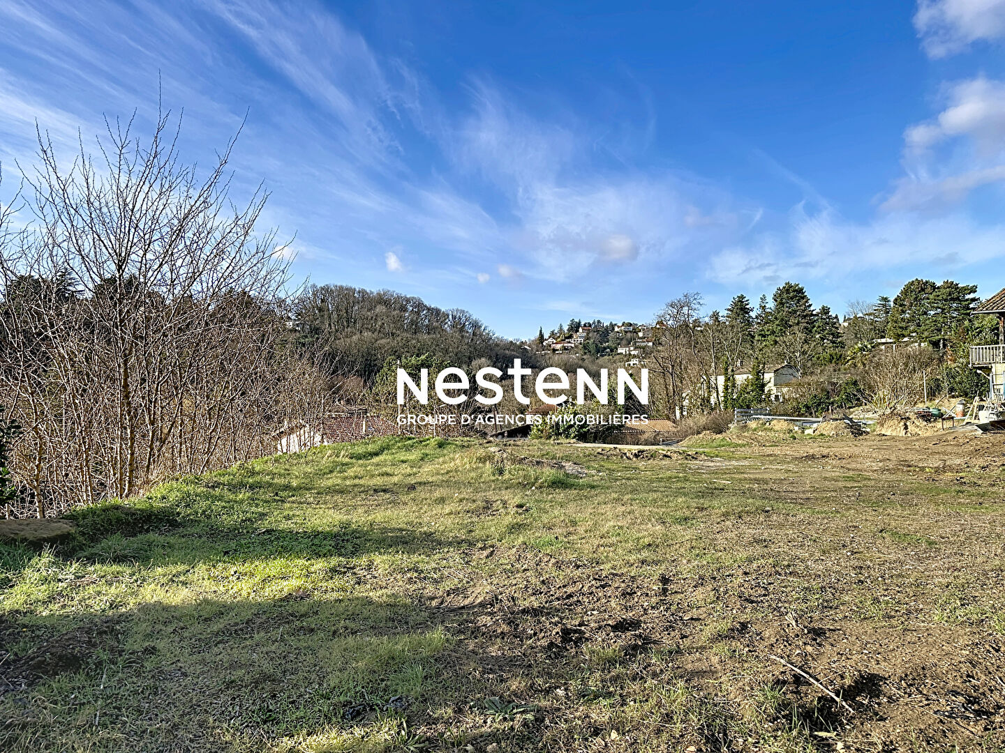 TERRAIN SAINT CYR AU MONT D'OR 1225 M² LIBRE CONSTRUCTEUR ET HORS LOTISSEMENT