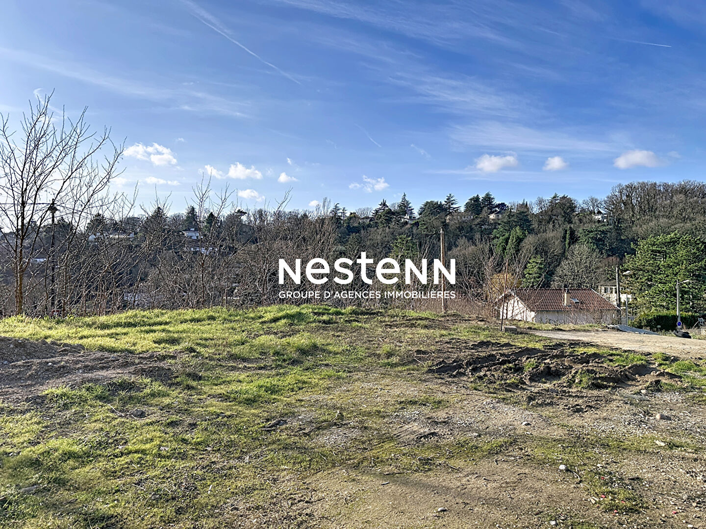 TERRAIN SAINT CYR AU MONT D'OR 1225 M² LIBRE CONSTRUCTEUR ET HORS LOTISSEMENT