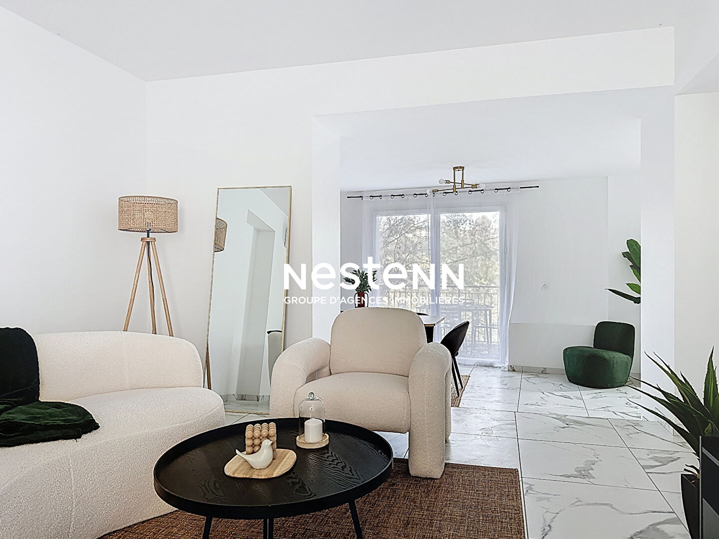 SATHONAY CAMP MAISON DE VILLE ENTIÈREMENT RENOVÉE AVEC GARAGE ET TERRASSE