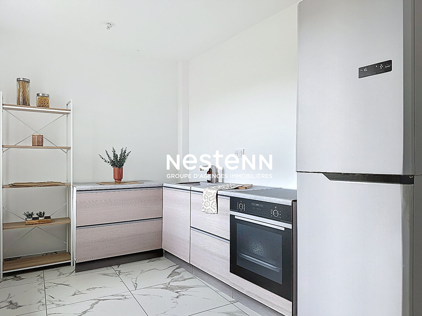 SATHONAY CAMP MAISON DE VILLE ENTIÈREMENT RENOVÉE AVEC GARAGE ET TERRASSE