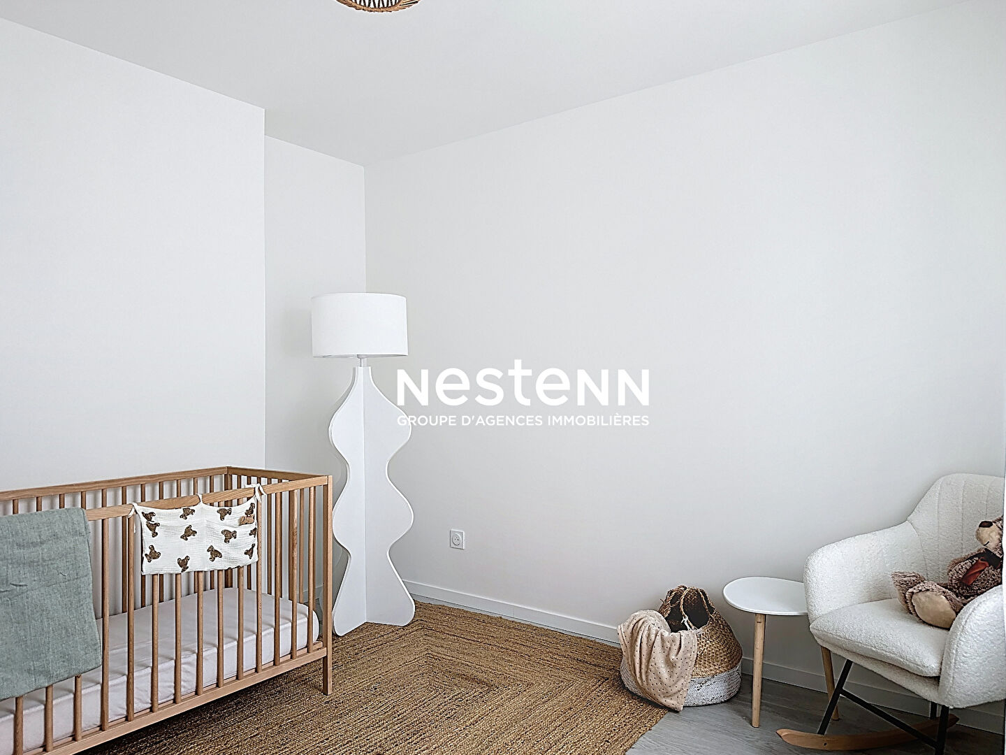 SATHONAY CAMP MAISON DE VILLE ENTIÈREMENT RENOVÉE AVEC GARAGE ET TERRASSE