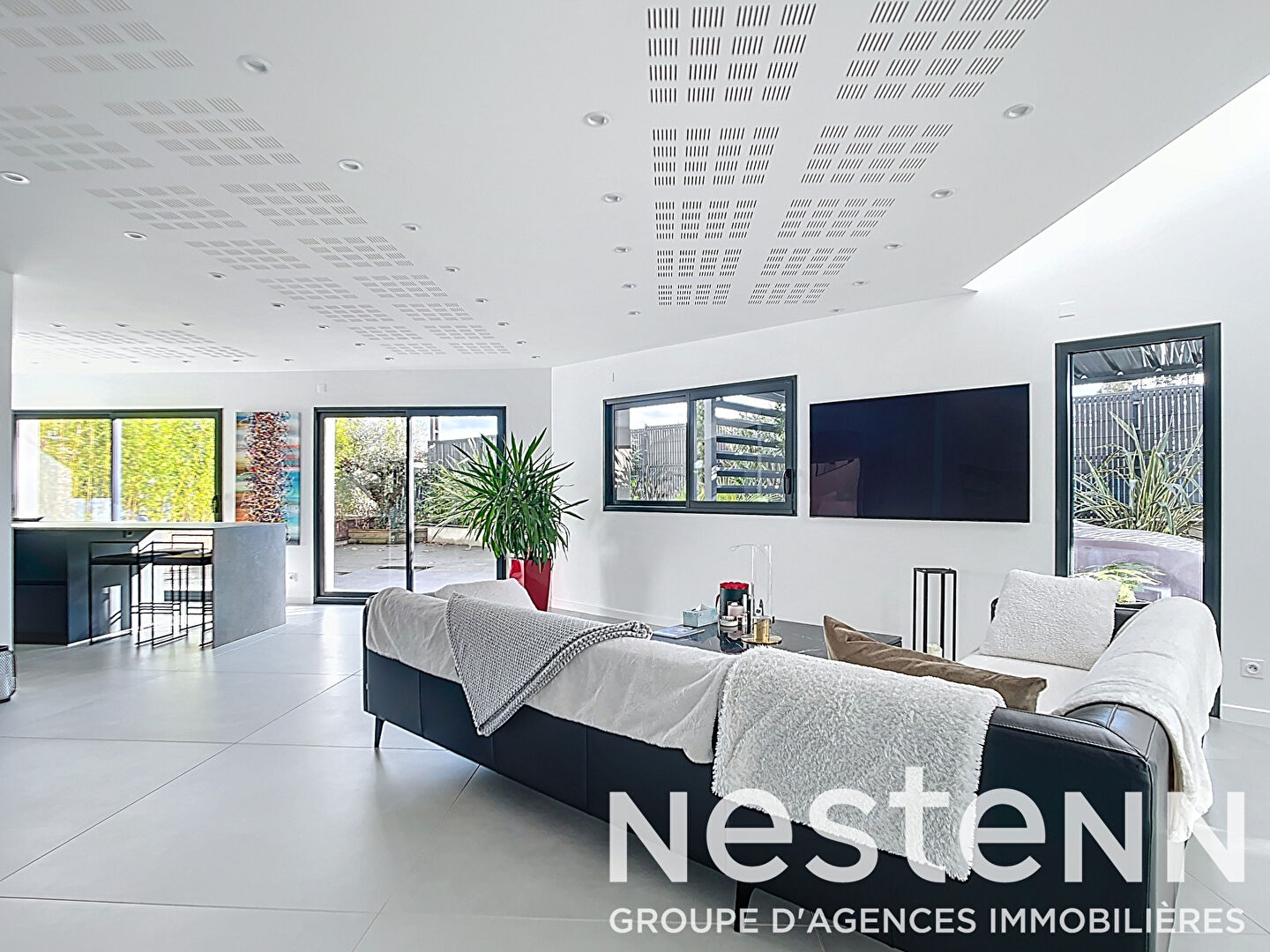 RILLIEUX LA PAPE MAISON CONTEMPORAINE 4 CHAMBRES BEAUX ESPACES ET PRESTATION HAUT DE GAMME
