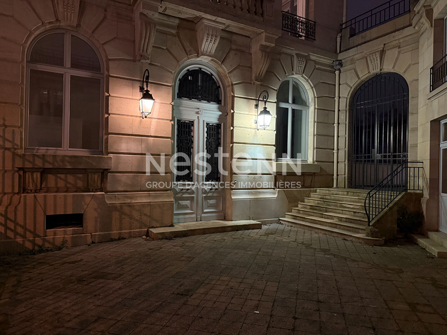 RARE À LA VENTE - APPARTEMENT - TERRASSE - PARKING