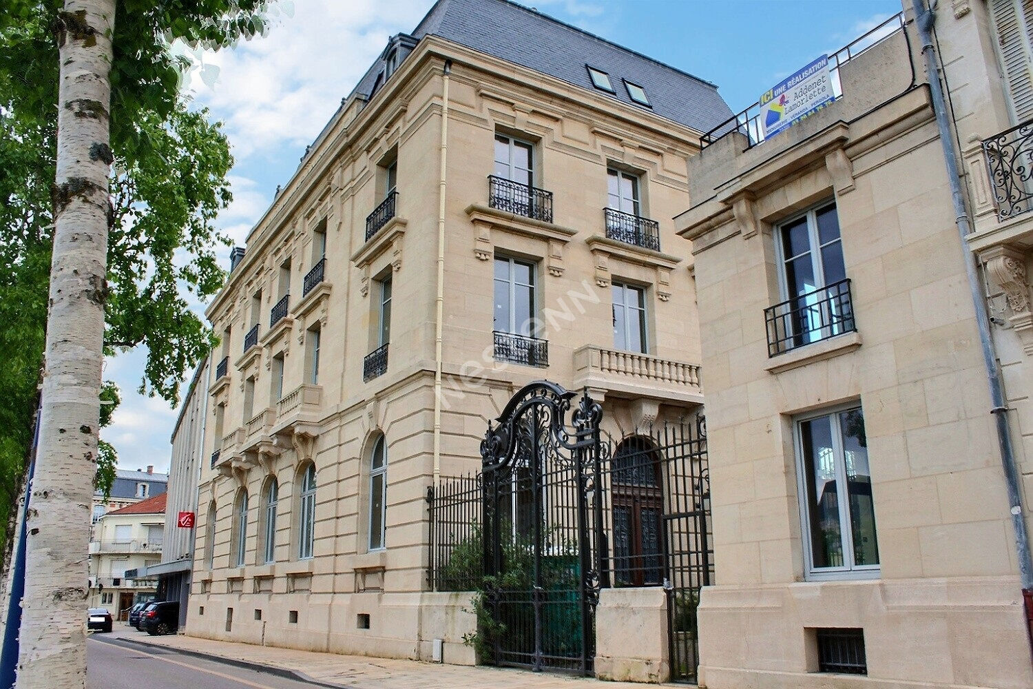 RARE À LA VENTE - APPARTEMENT - TERRASSE - PARKING