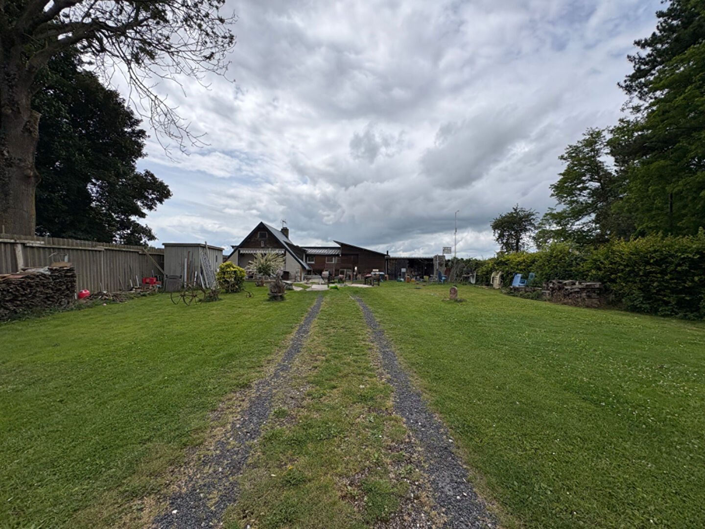 Terrain - 703m2 sur la commune de Dury · 200 000 €