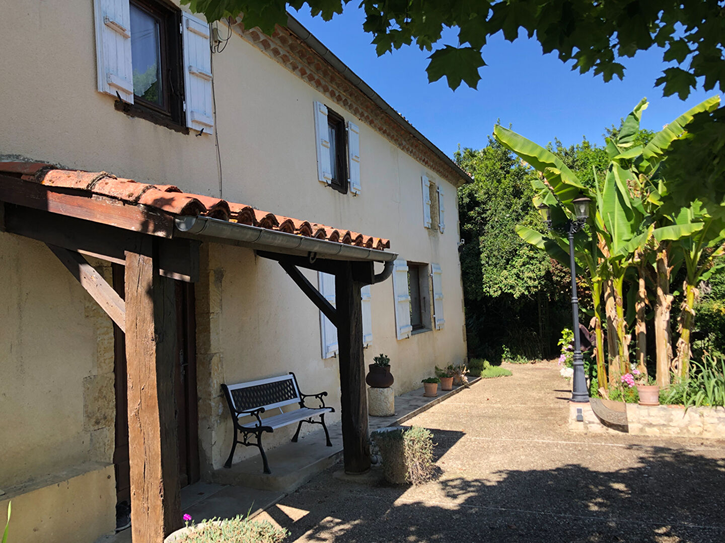 Maison 7 pièces 240 m² · à Caillavet · 240 m² · 274 000 €