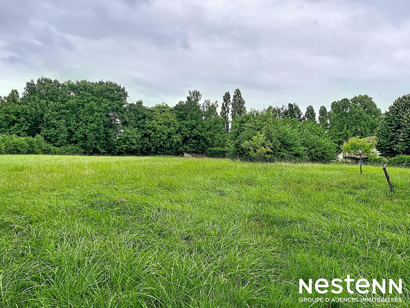 Très beau terrain plat de 4000 m2 environ · à Auch · 60 000 €