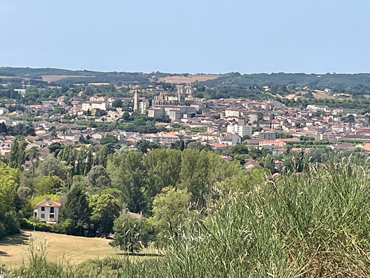 Emplacement dominant d'exception à AUCH, Vue Cathédrale & Pyrénées · 145 000 €