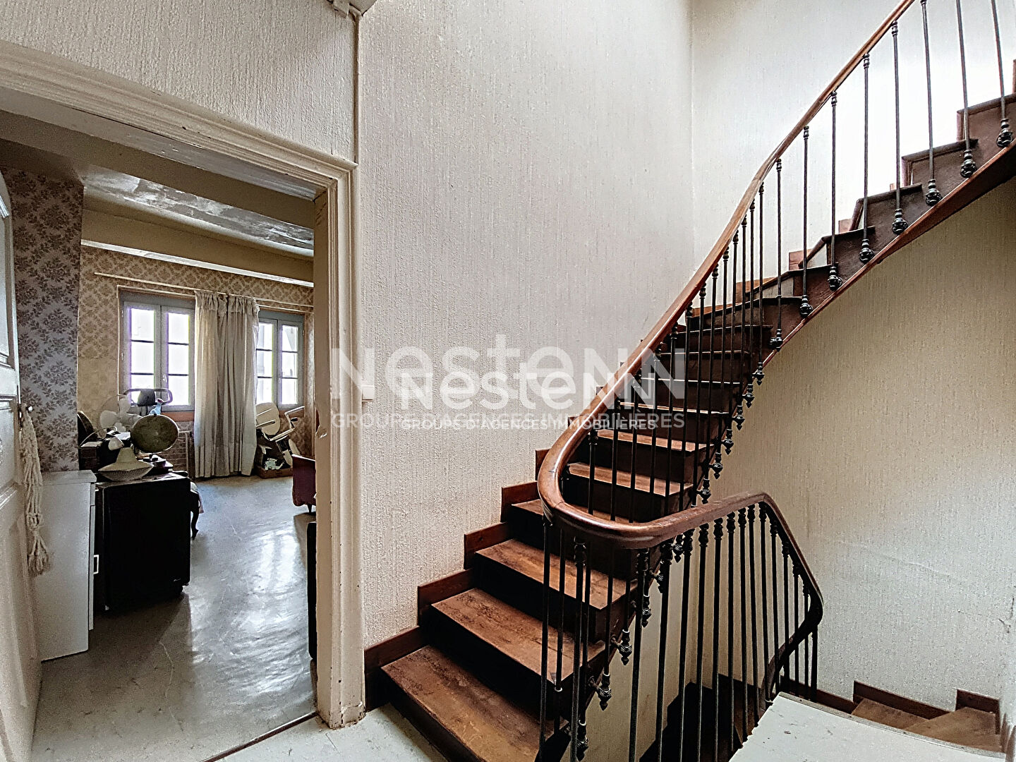 Maison de ville à rénover avec vue imprenable à Auch - Investissement idéal