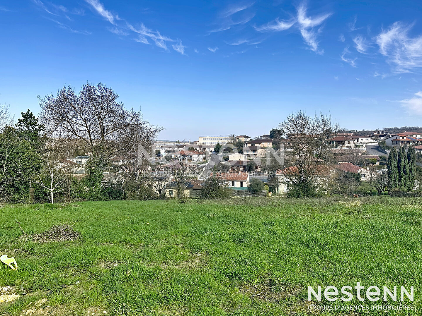 A vendre terrain constructible Auch 2280m2 · 54 000 €