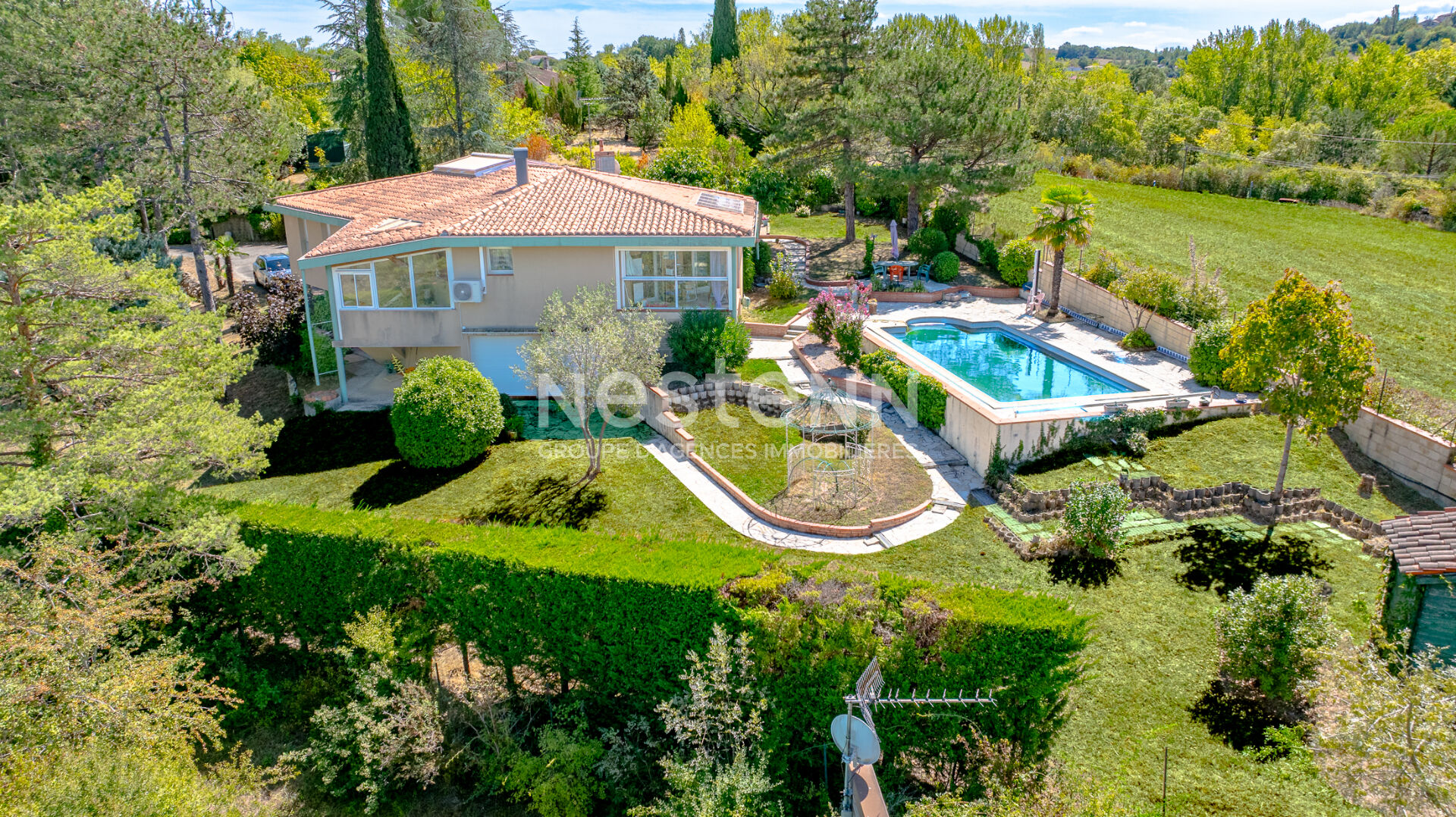 Maison 6 pièces 240 m² · à Auch · 240 m² · 472 000 €