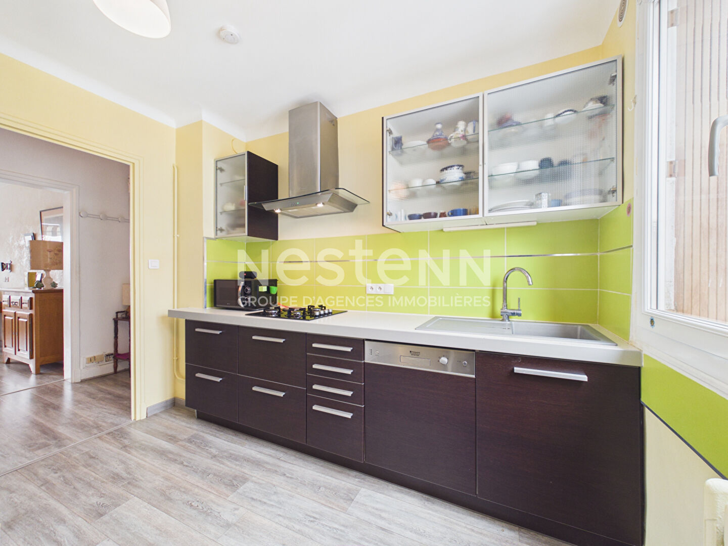 Aurillac, quartier viaduc, à Vendre Appartement de type 3 d'une surface de 65 m² avec balcon et cave.