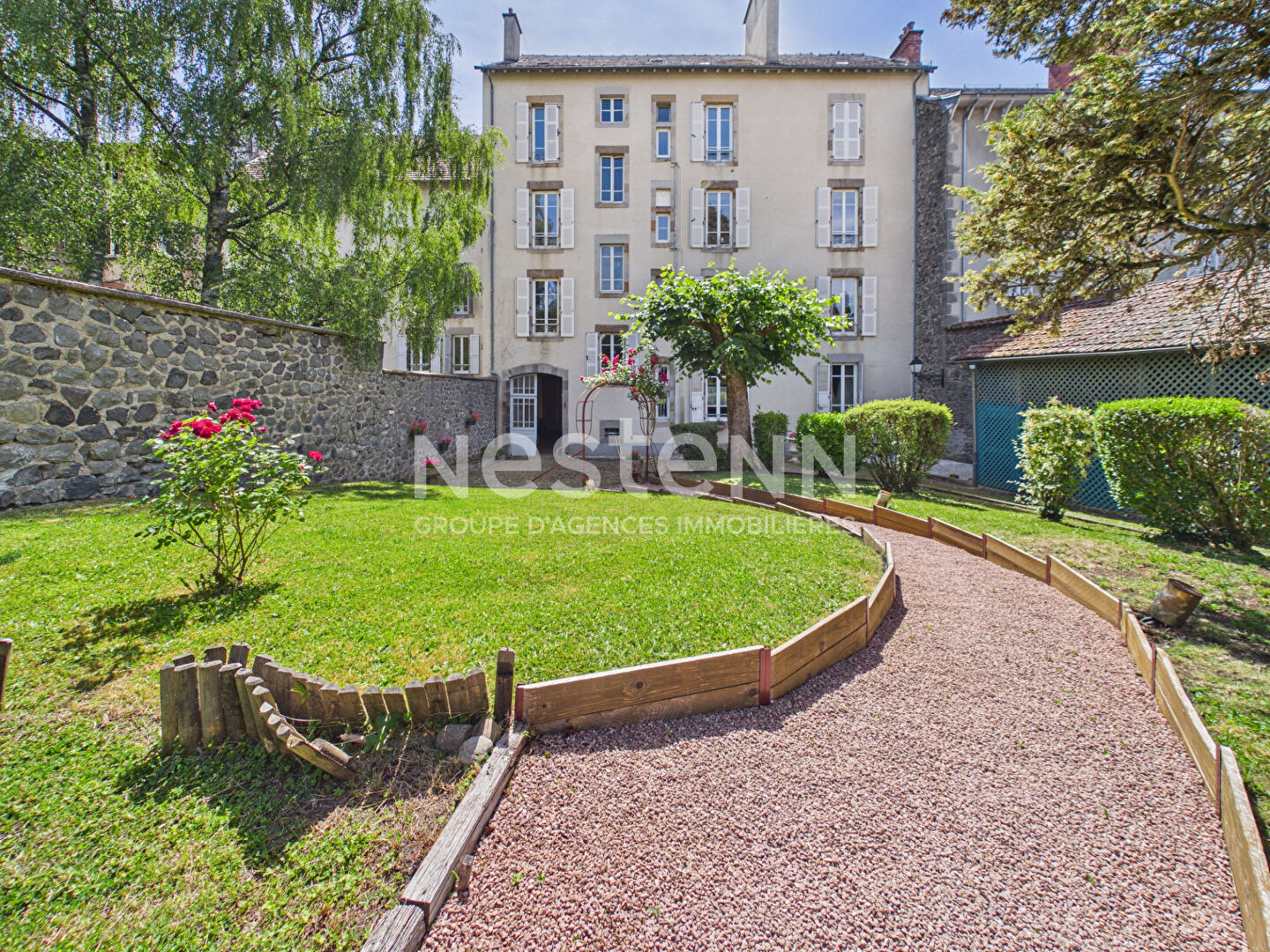 Appartement 6 pièces 179 m² · à Aurillac · 179 m² · 370 000 €