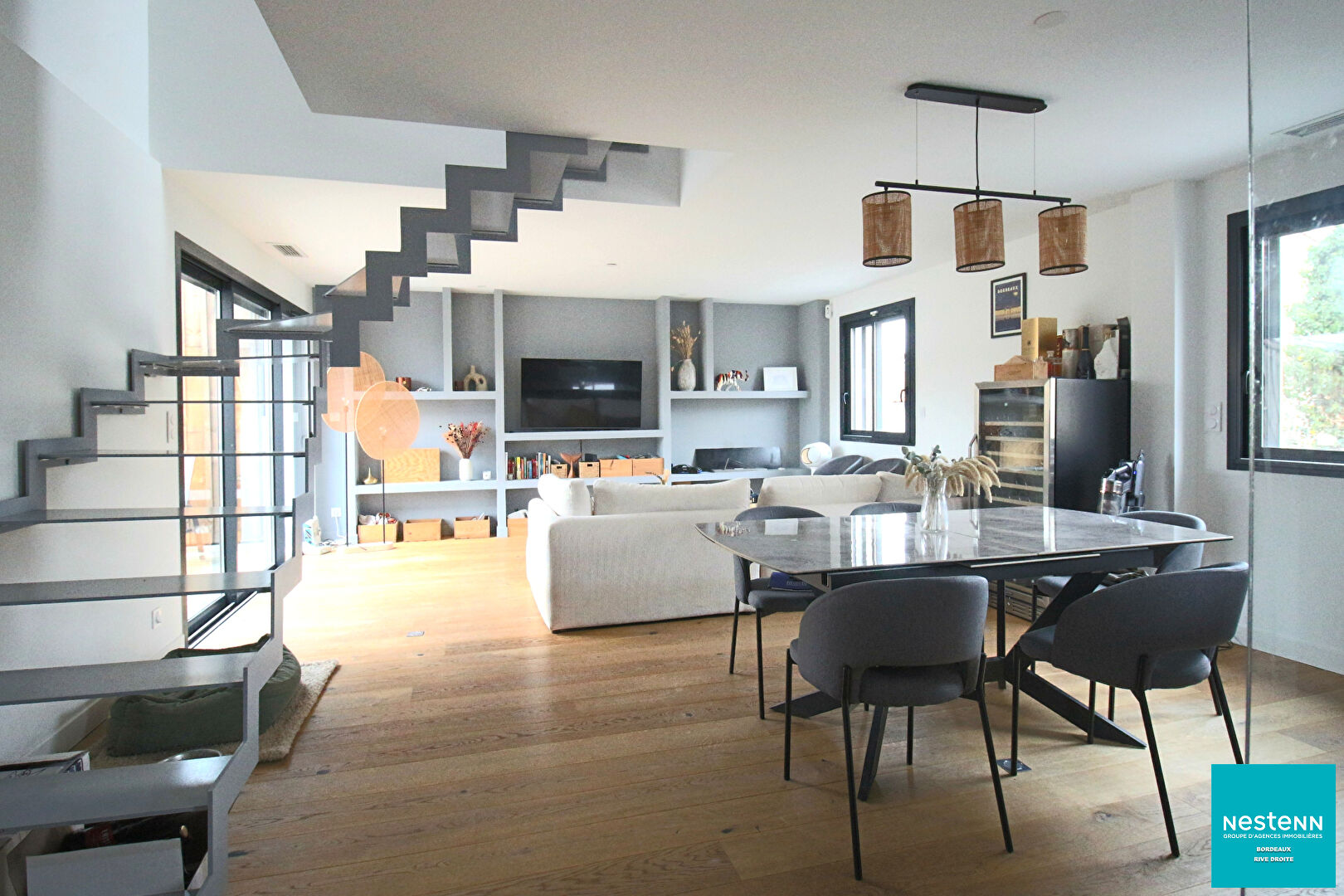 Maison 4 chambres avec piscine et parking