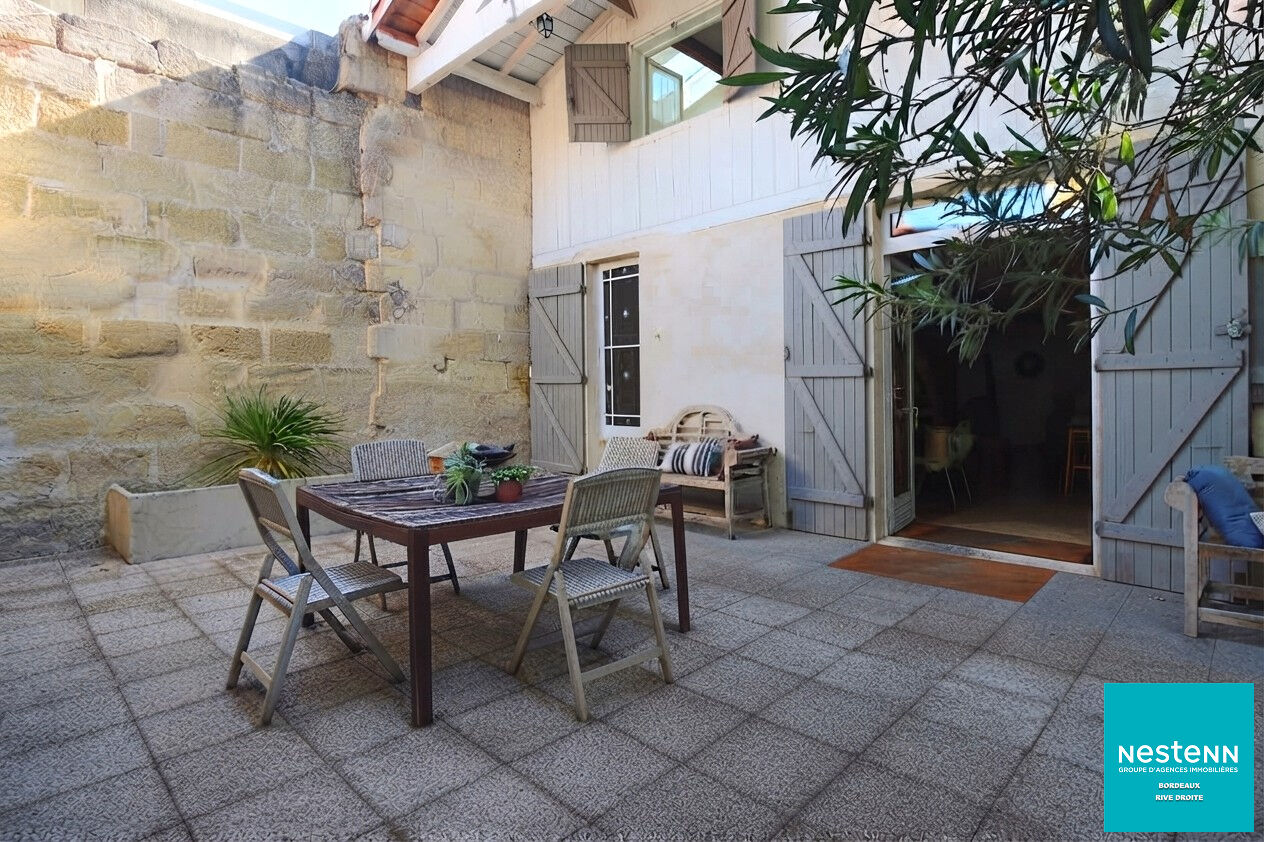Maison 9 pièces 243 m² · à Bordeaux · 243 m² · 750 000 €