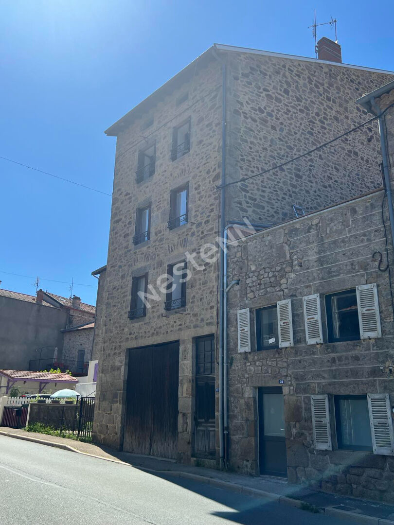 SAINTSAUVEURENRUE Immeuble