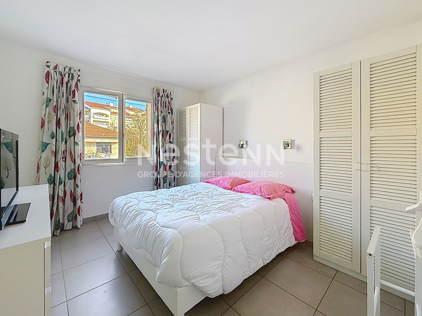 Maison individuelle de 7 Pièces avec 5 chambres Piscine Proche Centre Ville - 69500 BRON