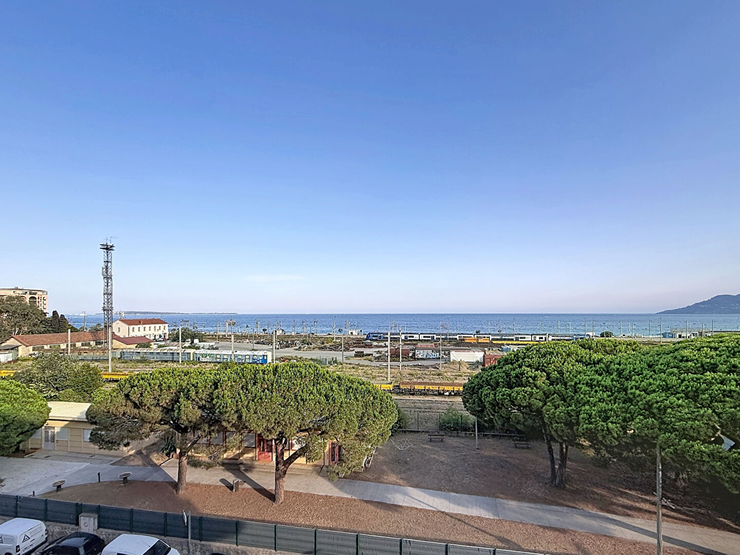 Appartement 3 pièces 64 m² · à Cannes la Bocca · 64 m² · 344 000 €