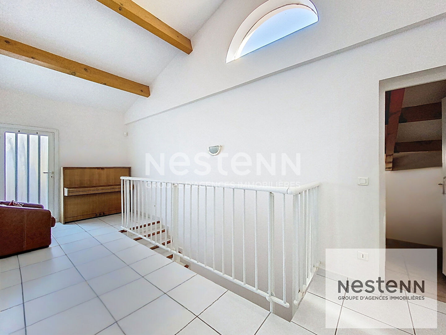 A vendre maison 6 pièces de 170 m² avec  plus de 50 m² de dépendance et piscine sur terrain arboré d'environ 980 m² à Montpellier secteur Aiguelongue