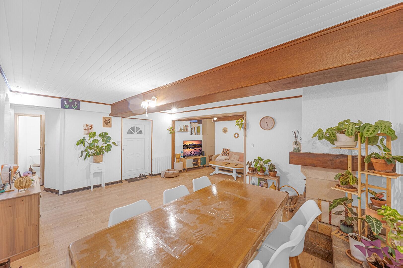 Maison à rénover à Verdun Sur Le Doubs 88m²