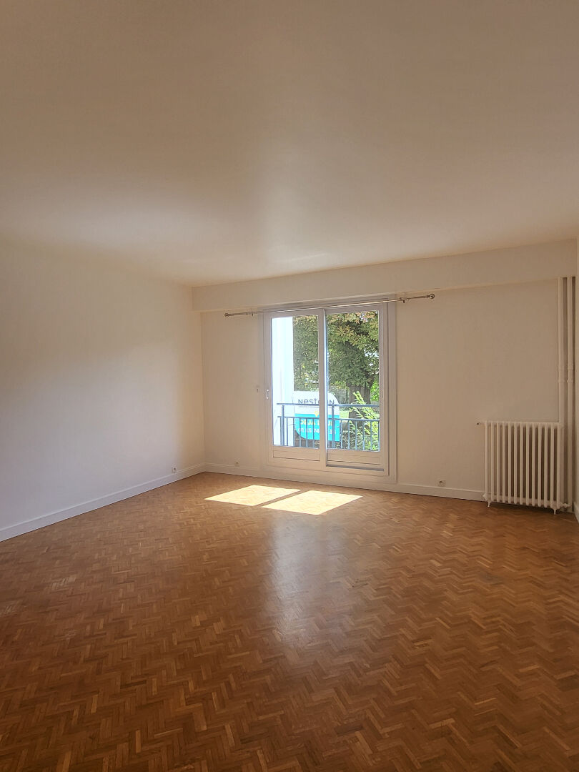 Appartement Chatenay Malabry 2 pièce(s) 62.88 m2 + cave