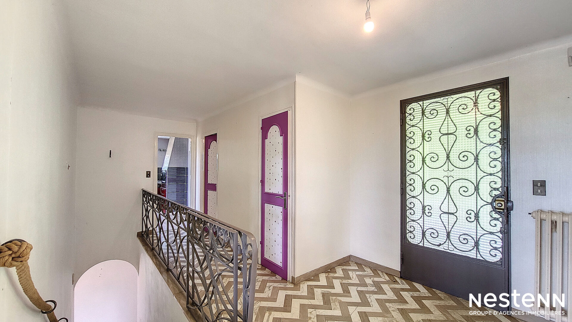 A vendre propriété de 260 m² avec piscine, dépendances, parc paysagé et potentiel pour gîte ou double habitation, à Valence-Sur-Baïse