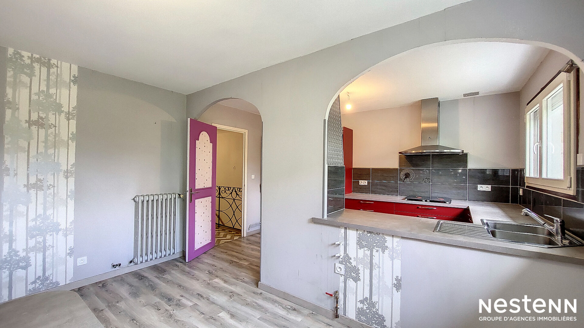 A vendre propriété de 260 m² avec piscine, dépendances, parc paysagé et potentiel pour gîte ou double habitation, à Valence-Sur-Baïse