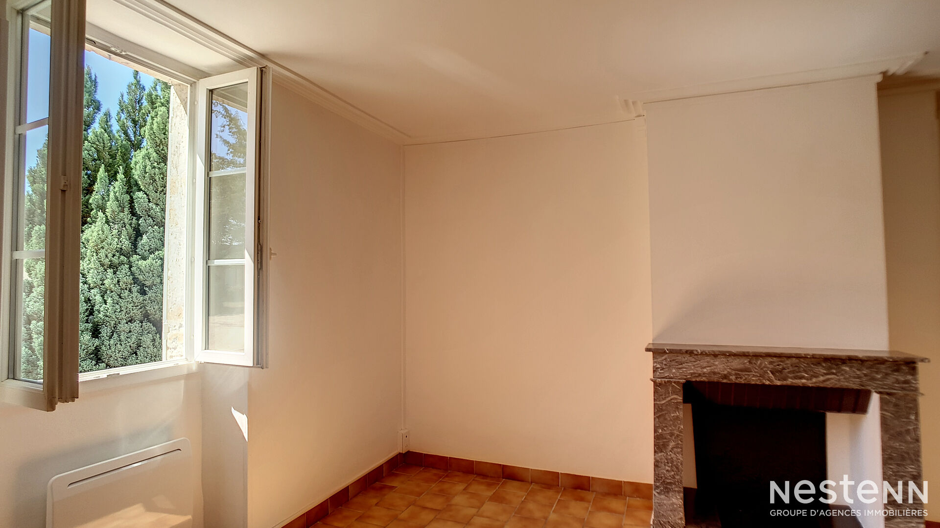 A Louer Appartement de type T3 de 65 m² avec cour commune et place de parking à Condom