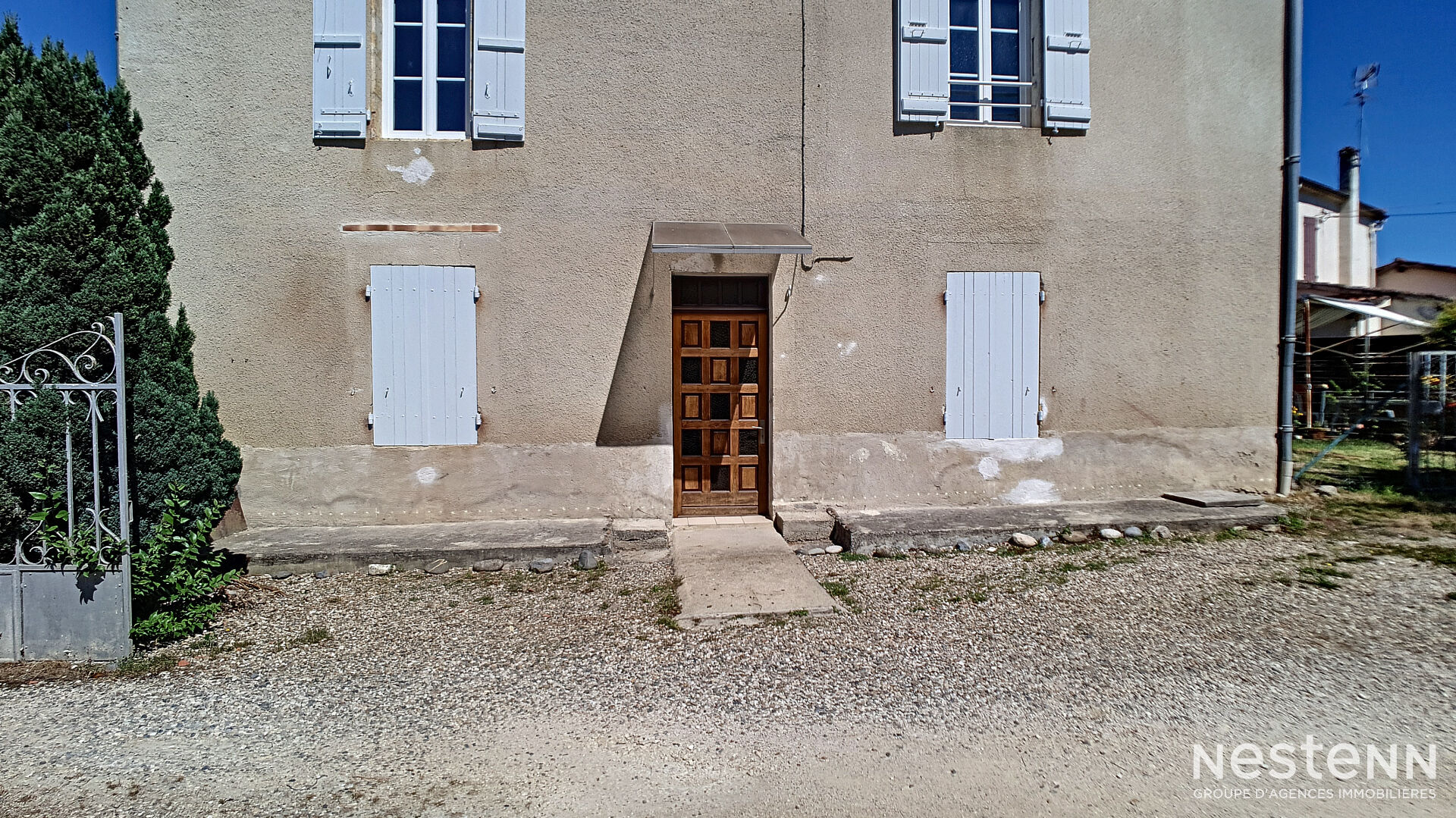 A Louer Appartement de type T3 de 65 m² avec cour commune et place de parking à Condom